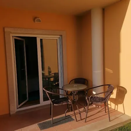 Lilly Beach House -